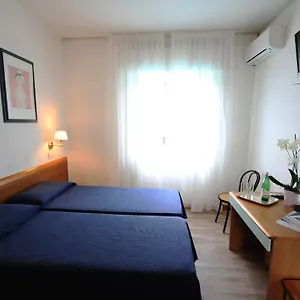 https://albergo-villa-gradita.it-tuscanyhotel.com